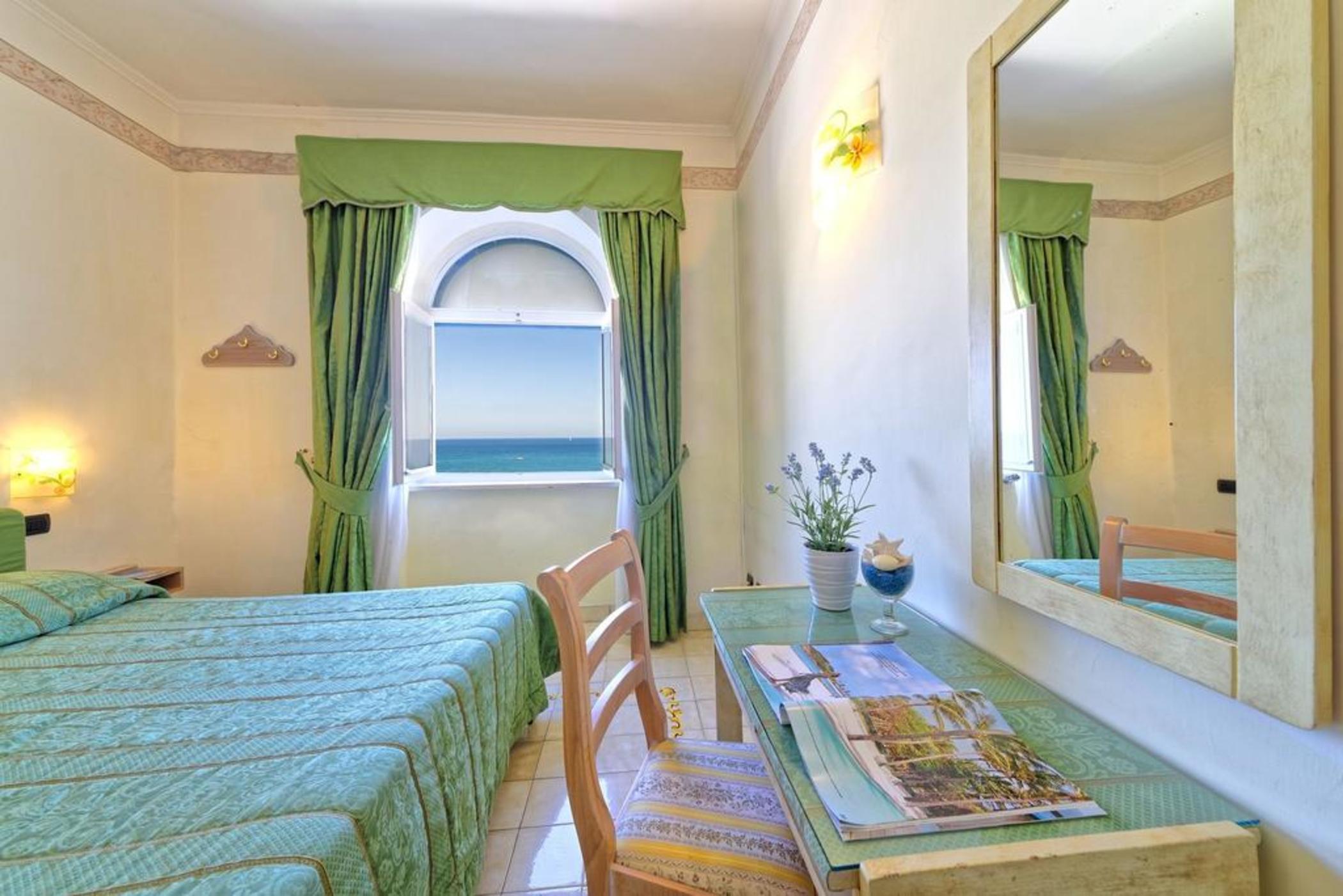Hotel Punta Imperatore Forio di Ischia エクステリア 写真