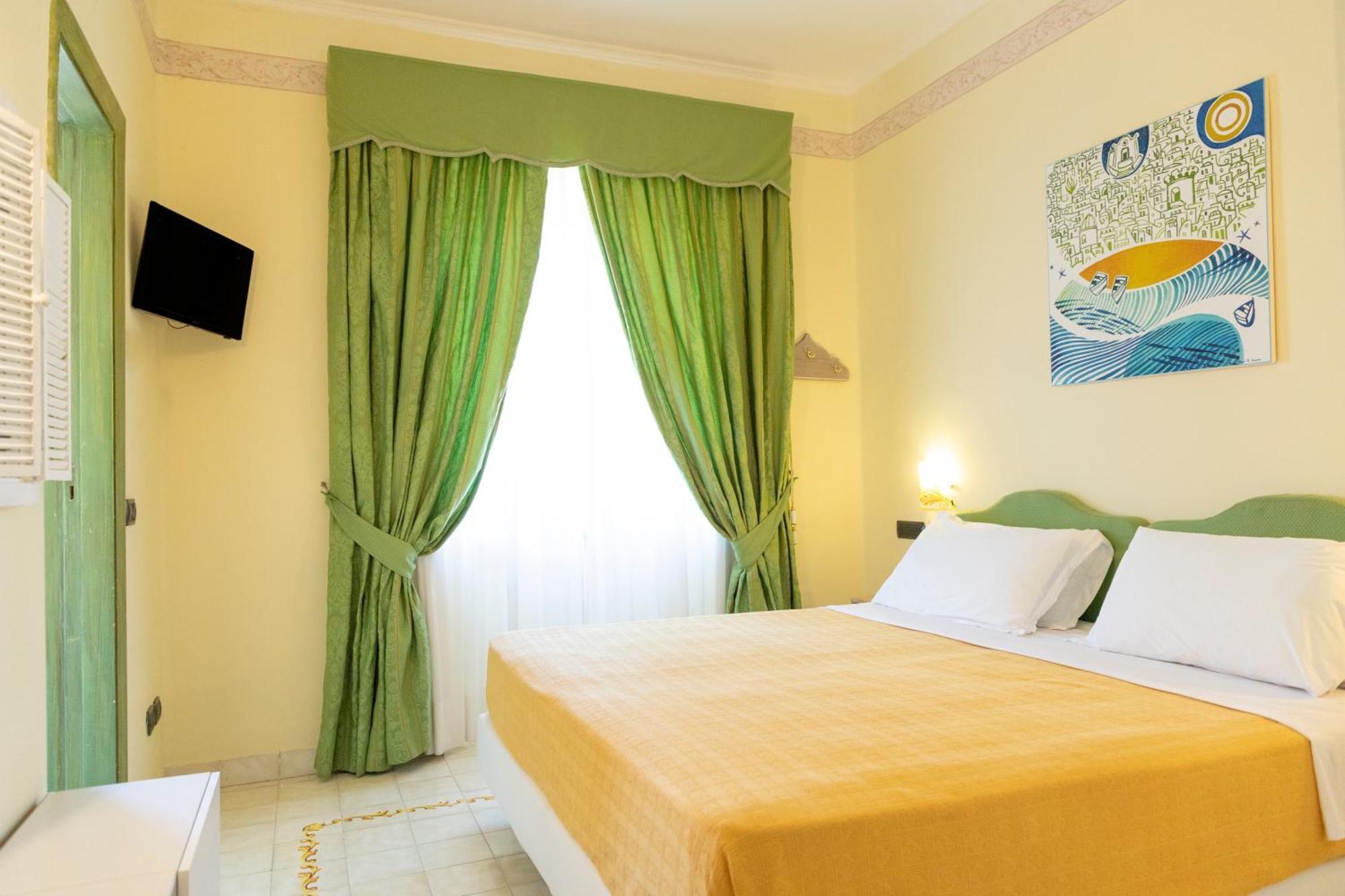 Hotel Punta Imperatore Forio di Ischia エクステリア 写真